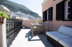 Luxurious Penthouse Studio with Private Terrace - Grand Central House